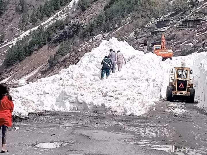 Naran roads are open