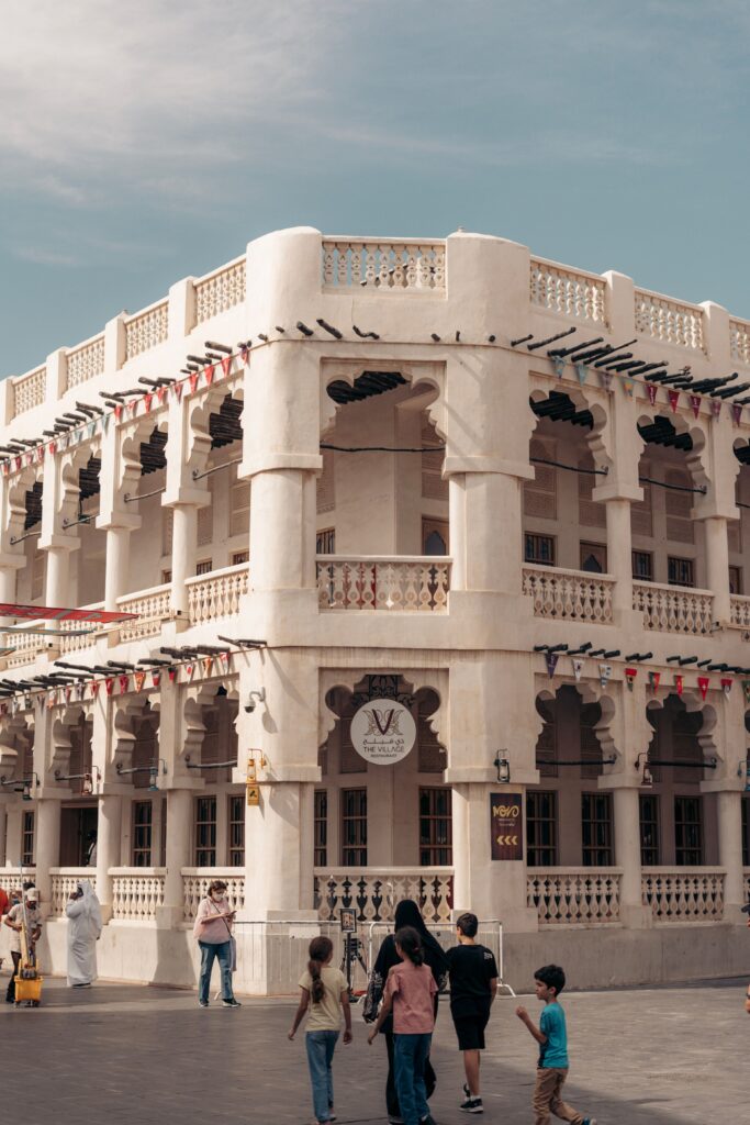 qatar tour packages from pakisan