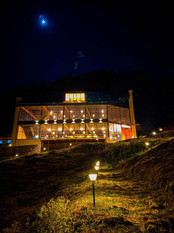 Seemari Top: A Hidden Honeymoon Destination Near Muzaffarabad