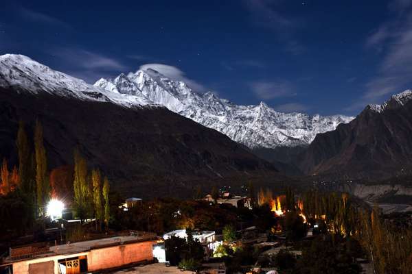 600-1505917826_Hunza-Valley-in-moonlit-night