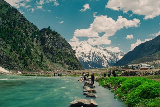 8 Days Family Tour Package To Hunza and Naran