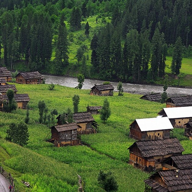 10 Days Family Tour Package To Hunza and Neelum Valley