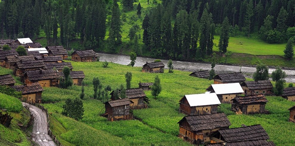 10 Days Family Tour Package To Hunza and Neelum Valley