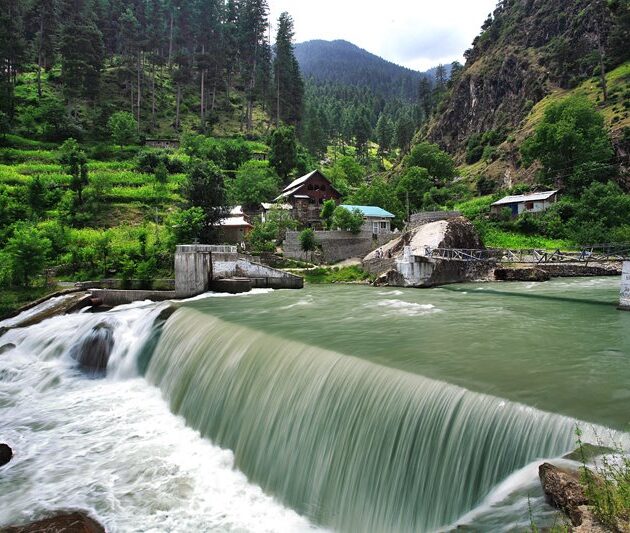 9 Days Family Tour Package To Hunza and Neelum Valley