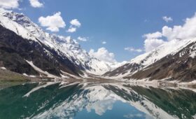 Saiful-muluk-lake-49