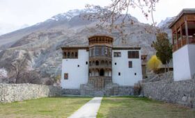 khaplu-palace-skardu-valley