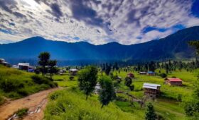 Pakistan Tour Packages for honeymooners- desitnation-Arrang Kel Neelum valley