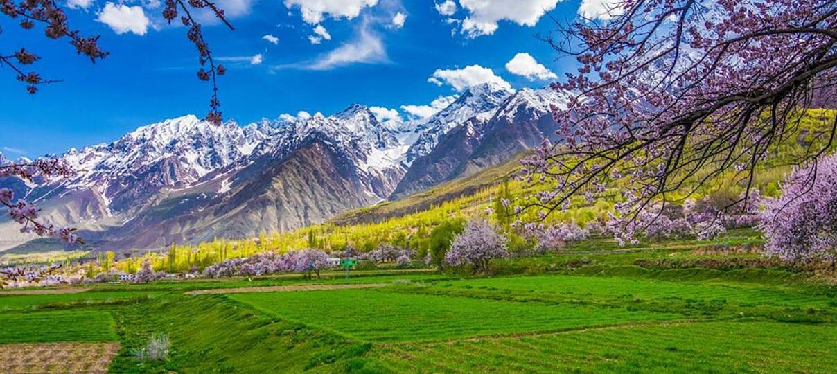Skardu valley-Places to visit in Skardu tour